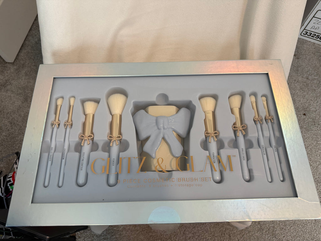 Glitz & Glam 9 pc cosmetic brush set